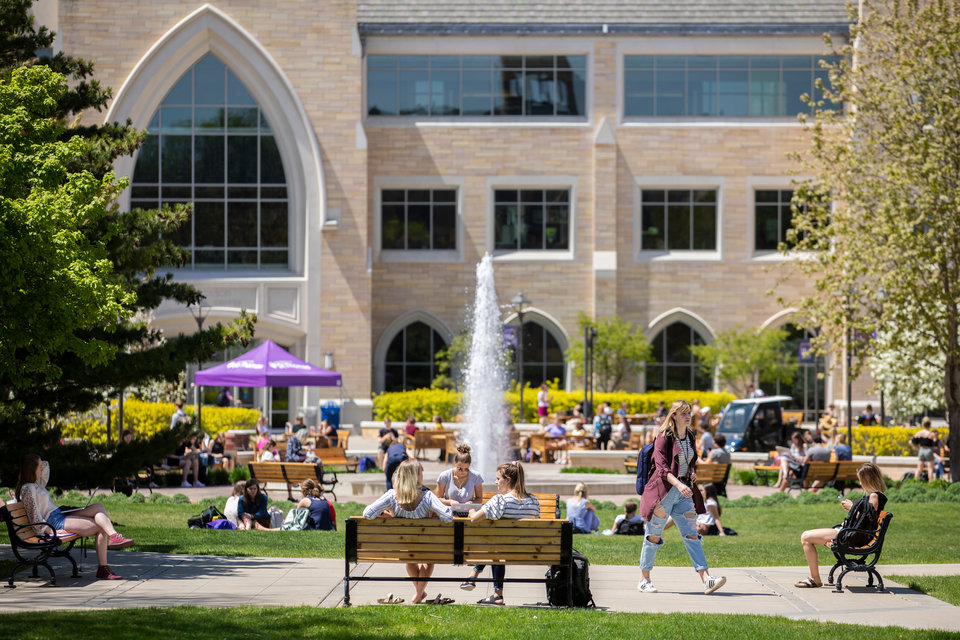 Students enjoy a sunny day on campus