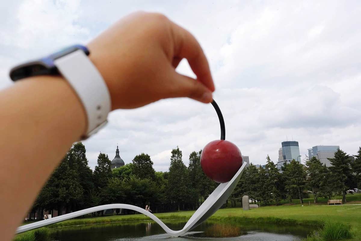 An image of the spoon and cherry at the Sculpture Garden.