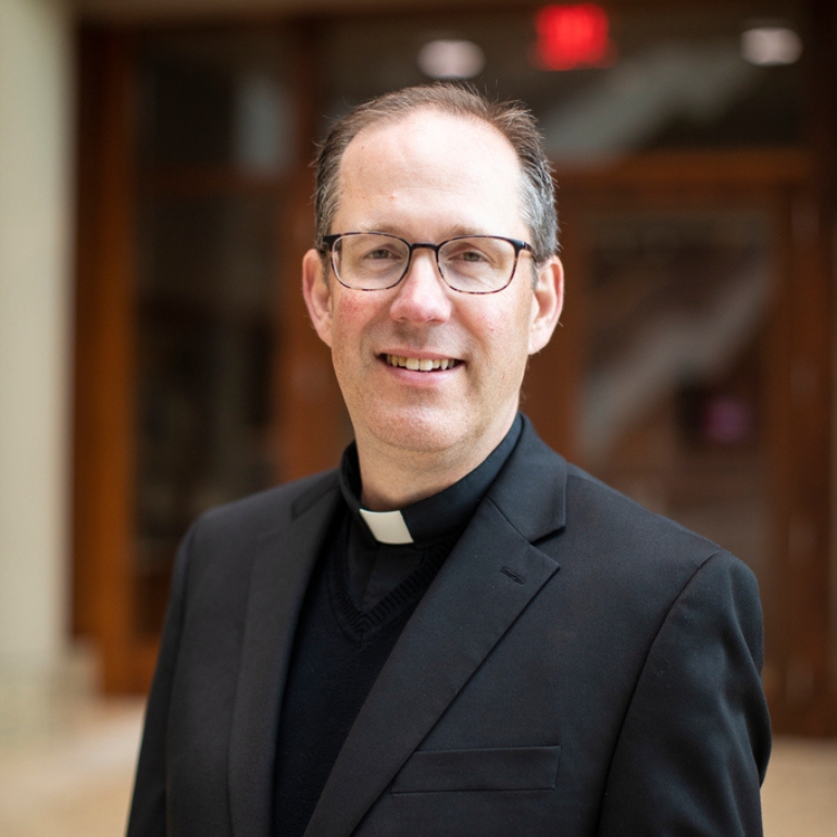 Father Daniel Griffith headshot