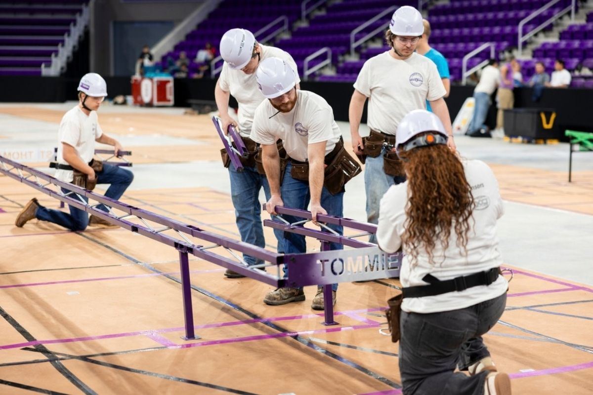 St. Thomas civil engineering students in the Steel Bridge Competition Club.
