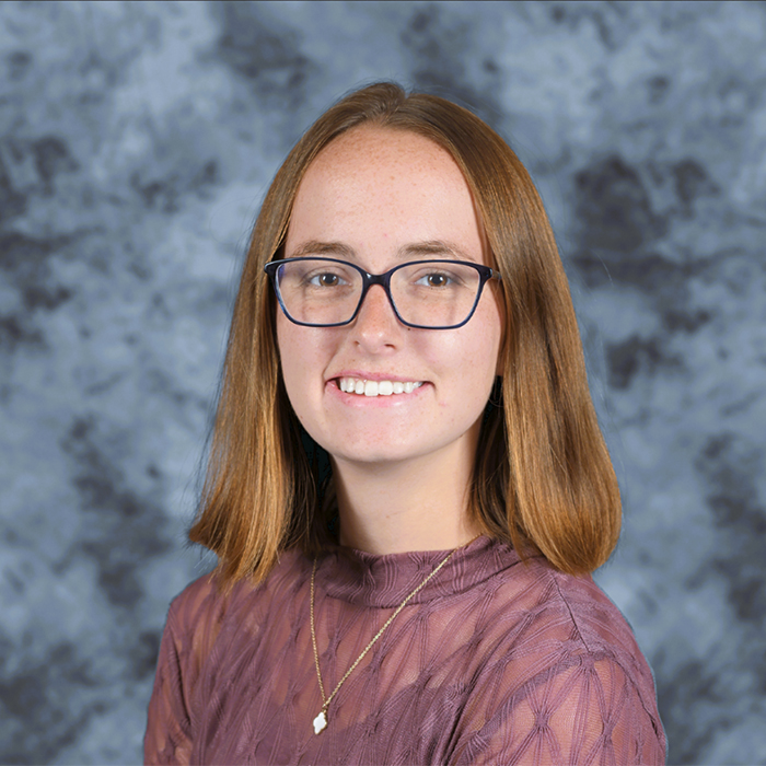 St. Thomas civil engineering student, Alison Wayman '27 headshot