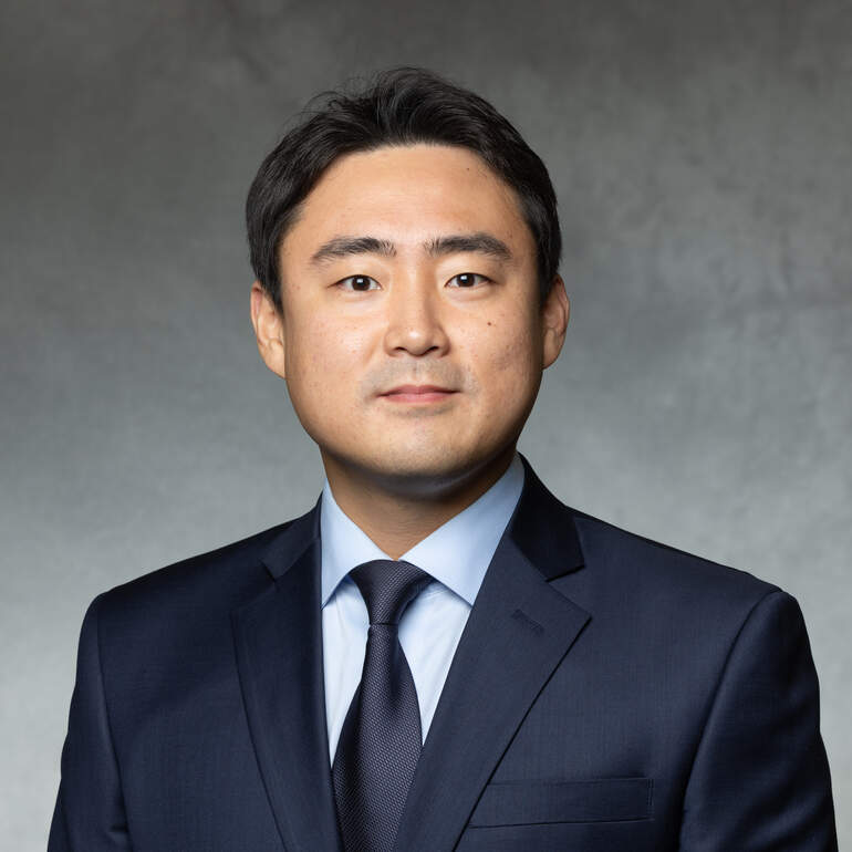 Dr. JiYong Lee