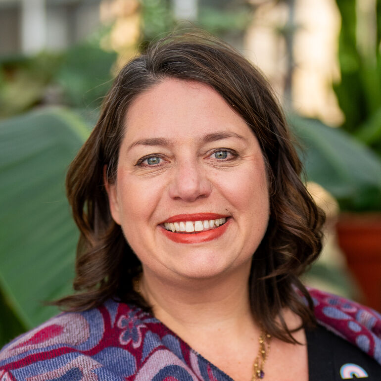 Profile Photo of Roxanne Prichard