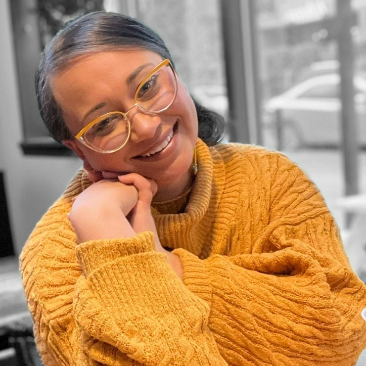 headshot of professor Shanea Turner-Smith