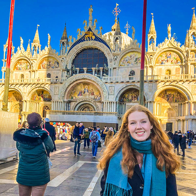 Brigid Coyne headshot