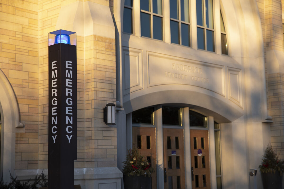 A blue light emergency kiosk