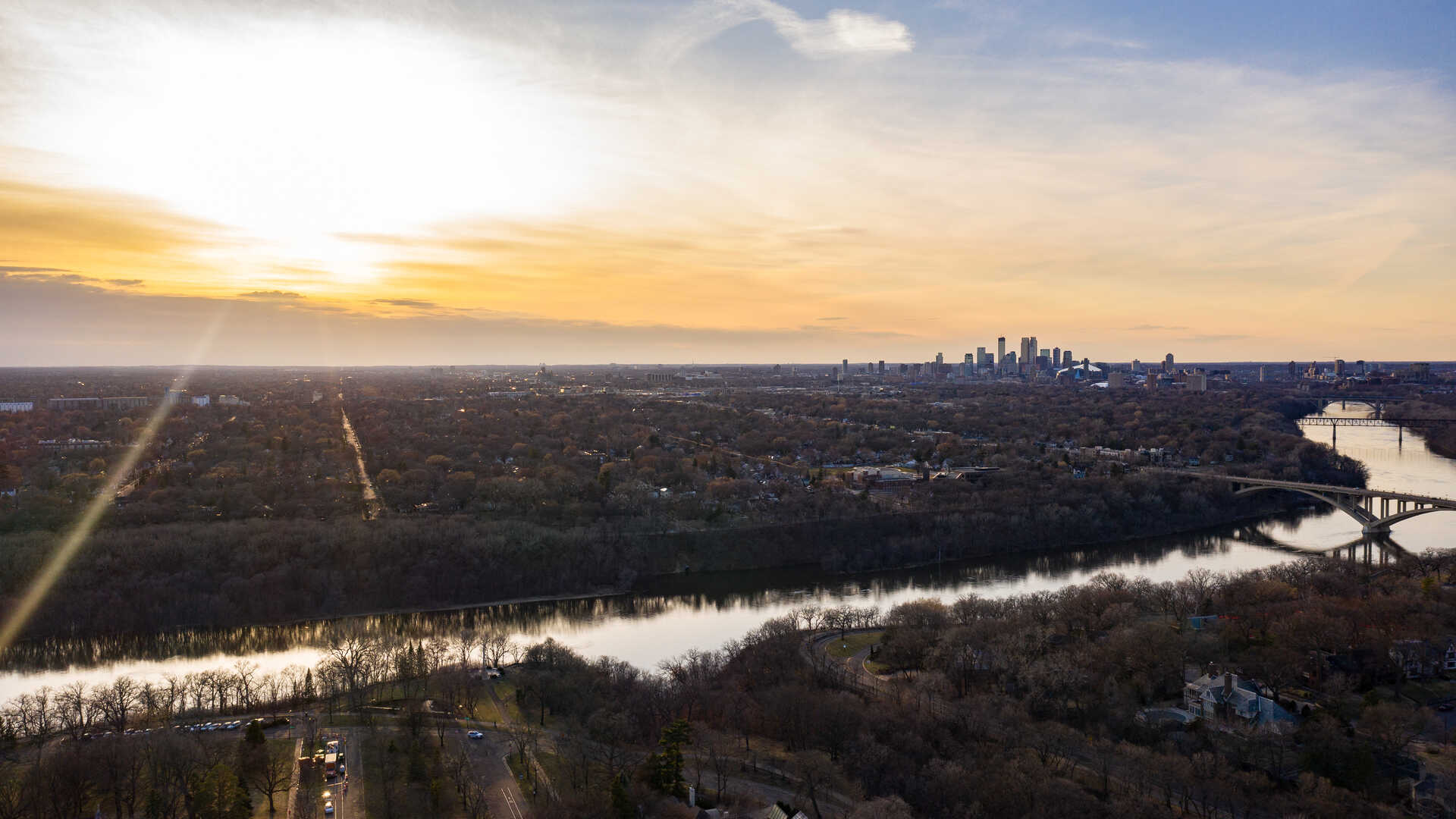 Cityscape view of Minneapolis